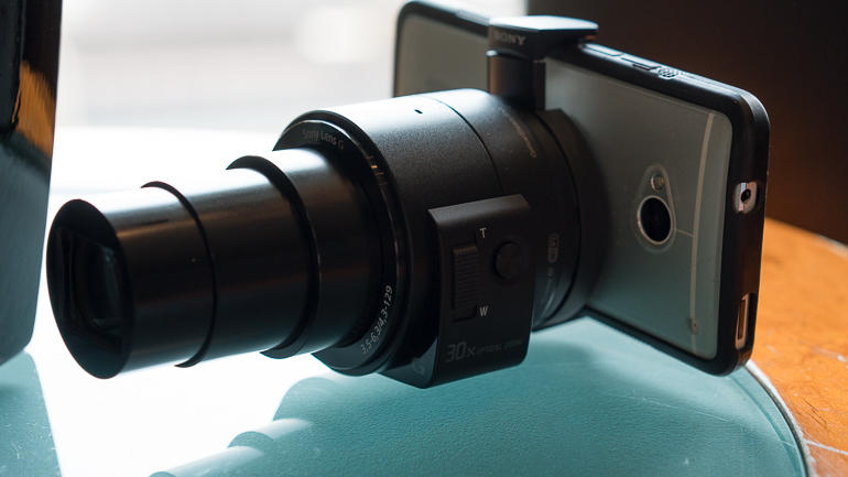 Attachable-Lens-Smartphone-Camera